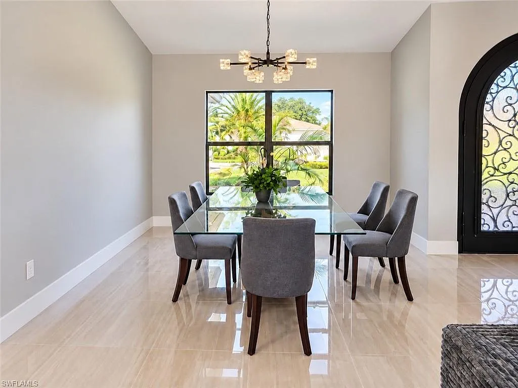 3 bed, 2.0 bath, 1730 sqft, $2,900 — Photo 4