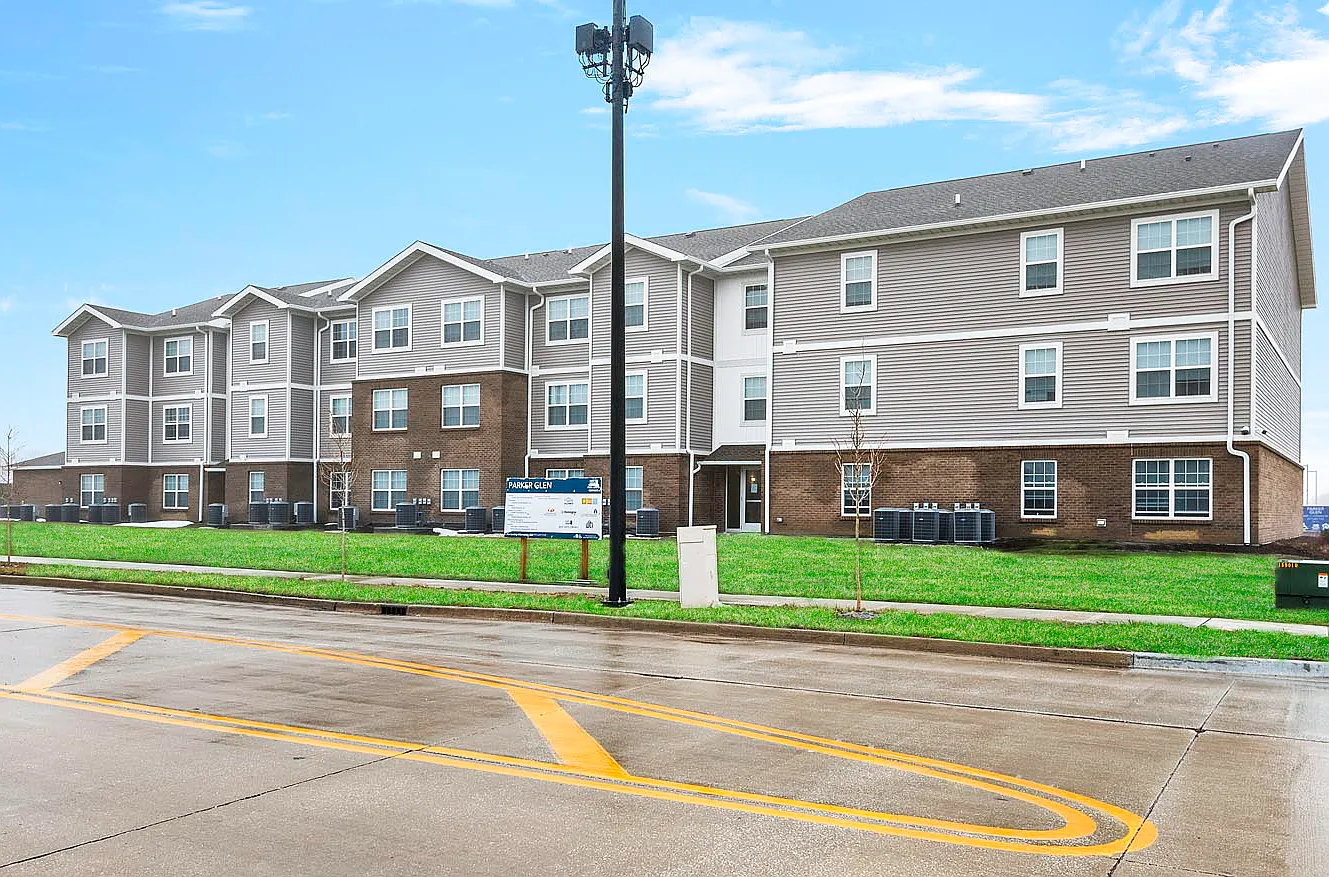Parker Glen — Photo 1