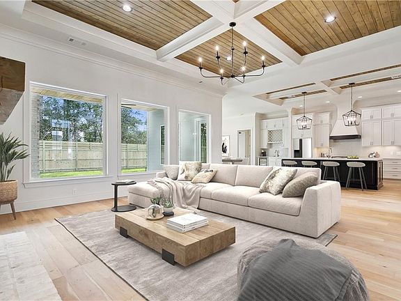 4th image of 20128 Brentwood Dr