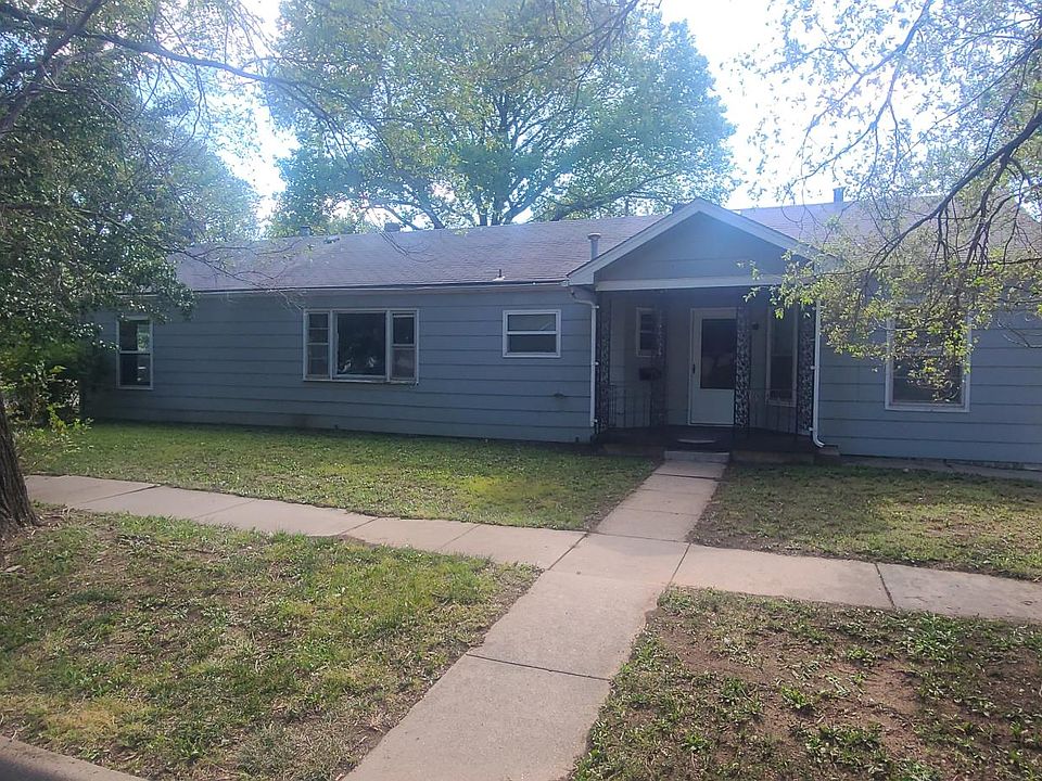 1st image of 323 S Race St