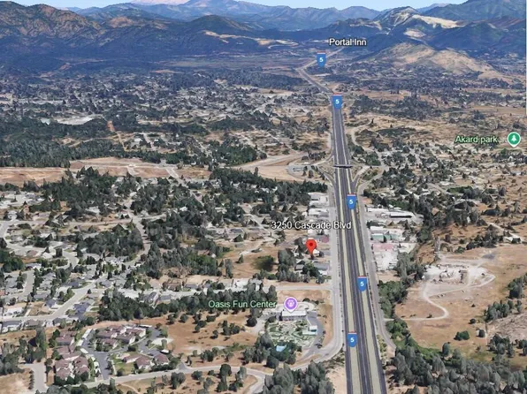 3250 Cascade Blvd, Shasta Lake, CA 96019