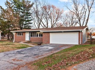 5 Filly Ct, Florissant, MO 63033