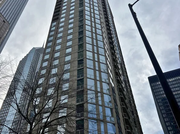 222 N Columbus Dr APT 3005, Chicago, IL 60601