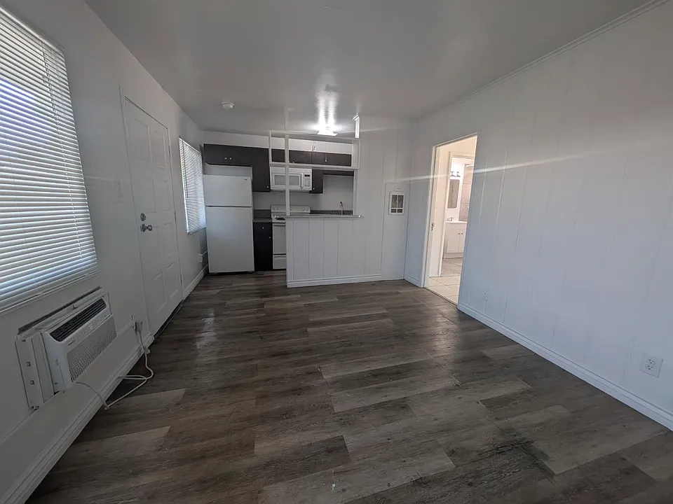 312 W Cleveland Ave #9