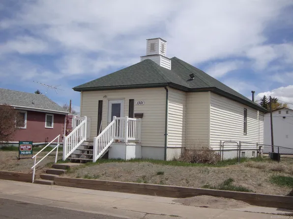 1301 S 5th St, Laramie, WY 82070