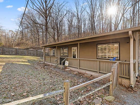 2nd image of 3214 Long Hollow Rd