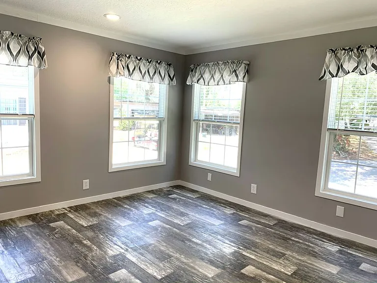 185 Millwood Rd #286 — Photo 13