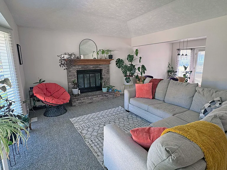 13327 Hascall St — Photo 15