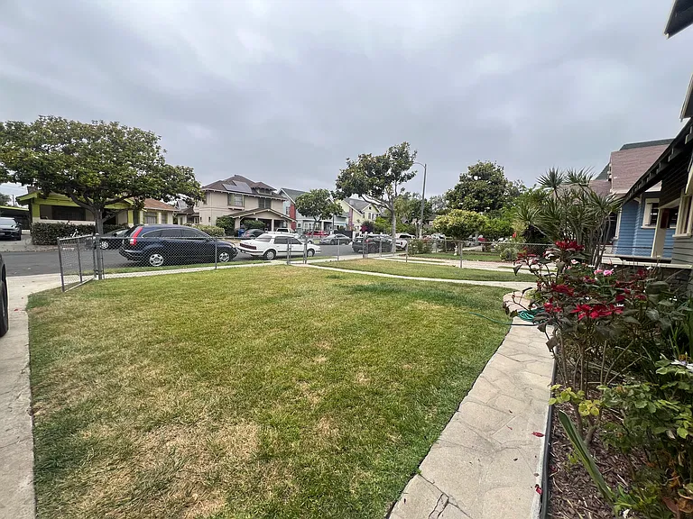 2232 Juliet St — Photo 3