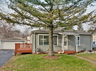 106 Bay Rd, Fox Lake, IL 60020