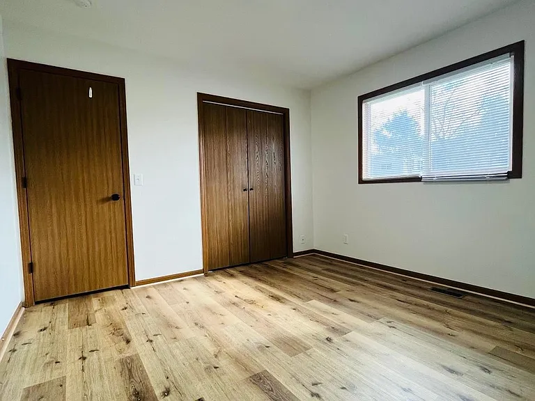 240 N 1st St #12 — Photo 6