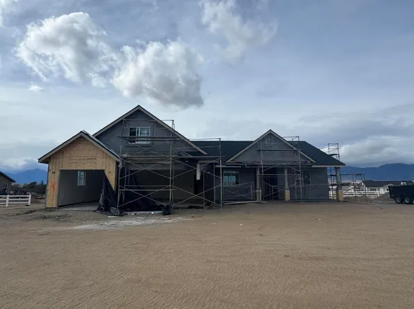 2740 E Valley Rd, Minden, NV 89423