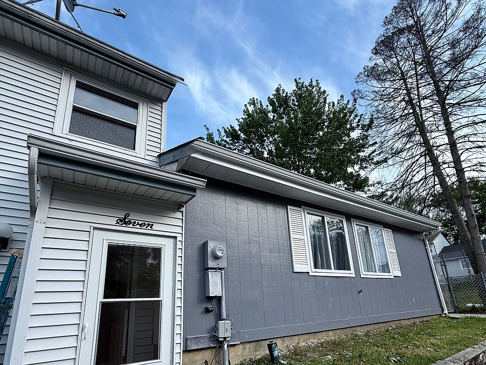 1st image of 7 Sovereign Rd