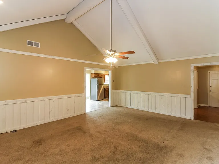 6708 Henredon Dr — Photo 7