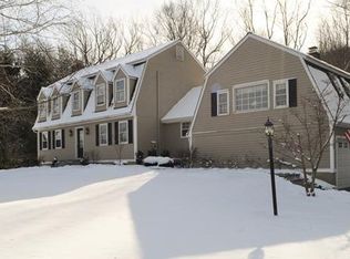 10 Concord Ridge Rd, Newtown, CT 06470