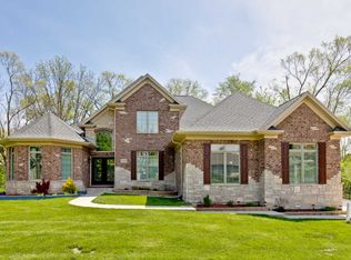 1419 Illinois St, Schaumburg, IL