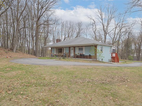 2nd image of 5 Roggia Road