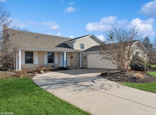 2635 N Prindle Ave, Arlington Heights, IL