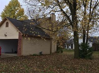 6706 Oak Lake Dr, Indianapolis, IN