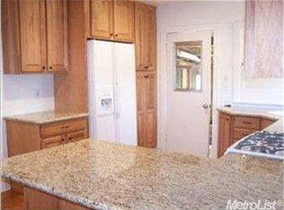 7525 Dry Creek Rd, Rio Linda, CA 95673