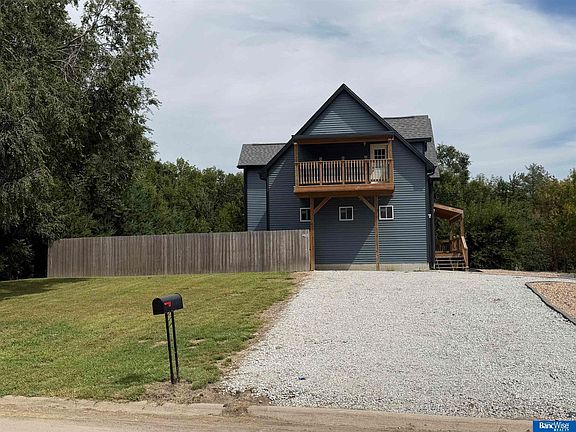 4th image of 1805 Old Creek Rd