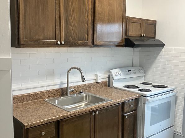 111 S Main St APT 4