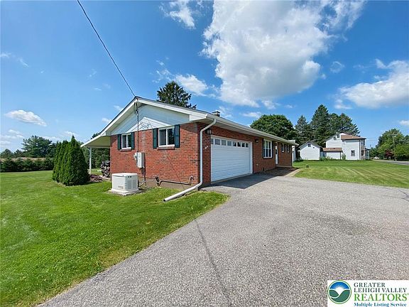 4th image of 3111 Pheasant Dr