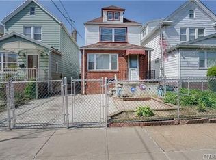 8906 219th St, Queens Village, NY 11427
