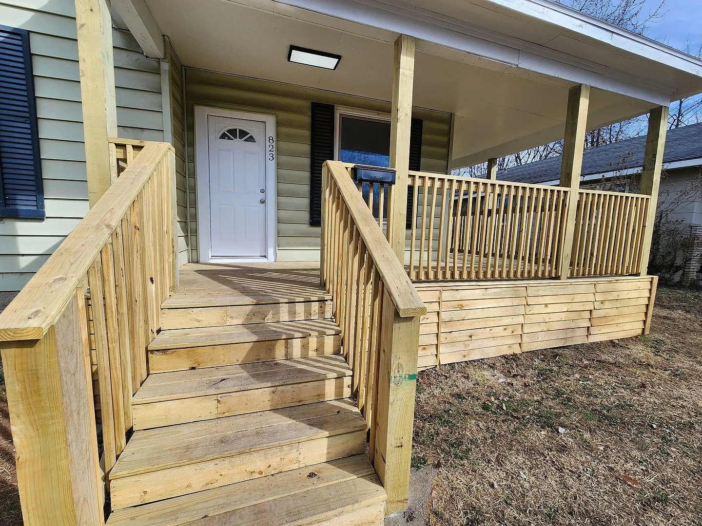 Spacious 3-Bedroom, 2-Bathroom Home Available Now!! — Photo 3