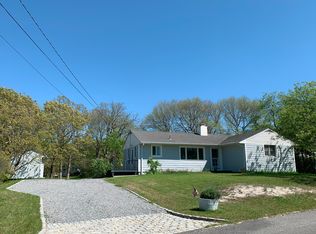 425 Lake Dr, Southold, NY 11971