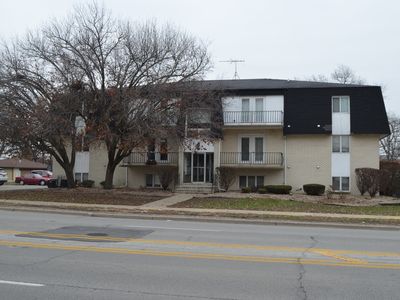 18245 Burnham Ave APT 5, Lansing, IL, 60438