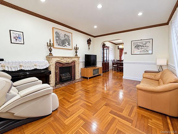 4th image of 9806 Fort Hamilton Parkway