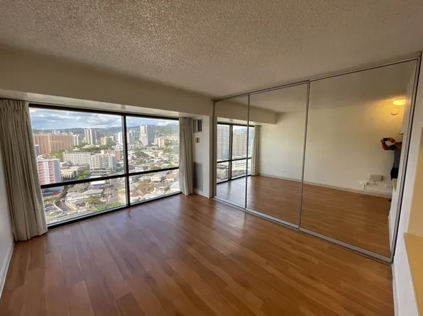 1750 Kalakaua Ave, Honolulu, HI