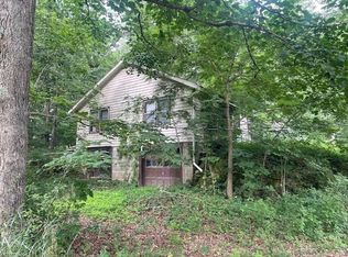 17813 Blair Rd, Pecatonica, IL 61063