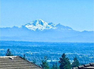 3035 Maplewood Ct, Coquitlam, BC V3E 3P3