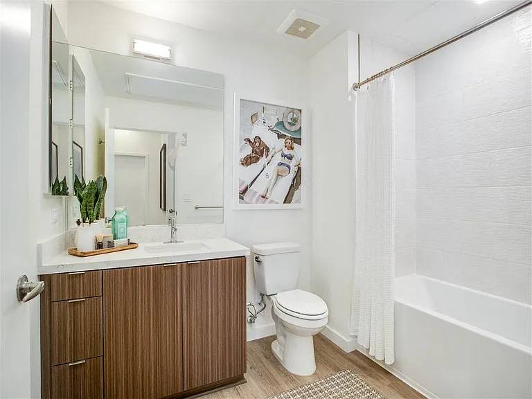Oceanaire — Photo 10
