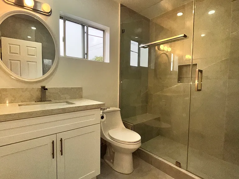 353 W Alameda Ave #D — Photo 8