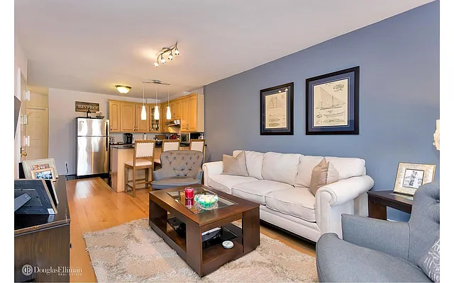 Rented by Bouklis Group | media 10
