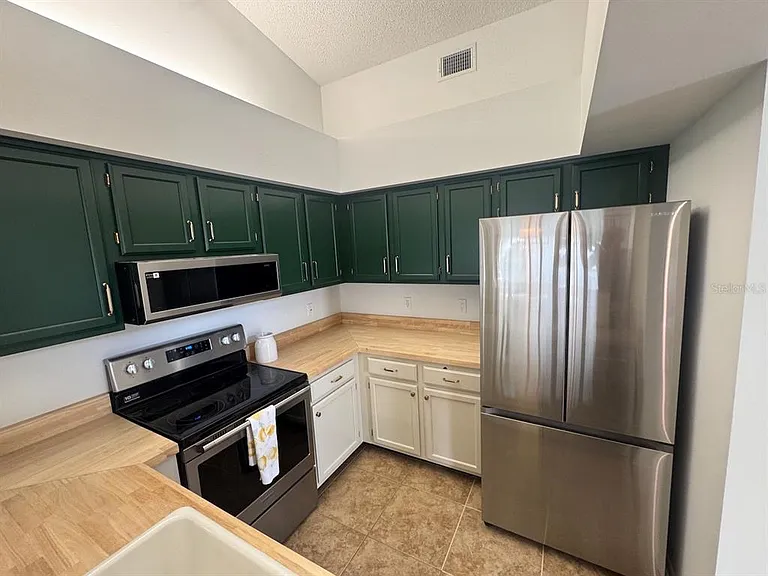 2749 Countryside Blvd #20 — Photo 7
