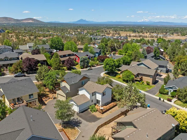 3564 SW Salmon Ave, Redmond, OR 97756