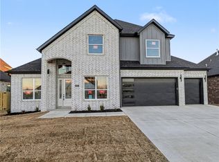 1821 Bluestem Dr, Centerton, AR 72719