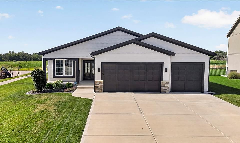 1st image of 31757 W 168th Ct