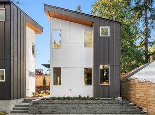 12523 12th Ave NE, Seattle, WA 98125