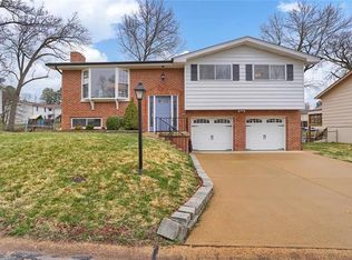 1670 Harmony Ln, Arnold, MO 63010