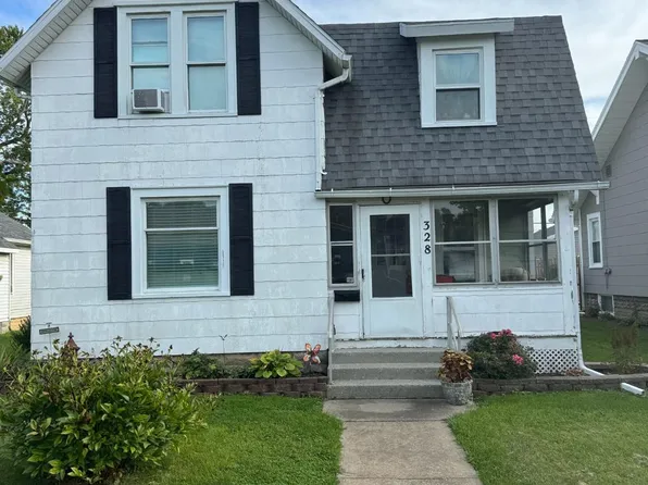 328 E 6th St, Port Clinton, OH 43452