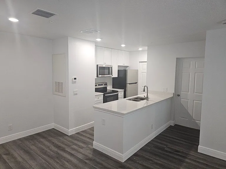 3024 Parkway Blvd #800-301 — Photo 2