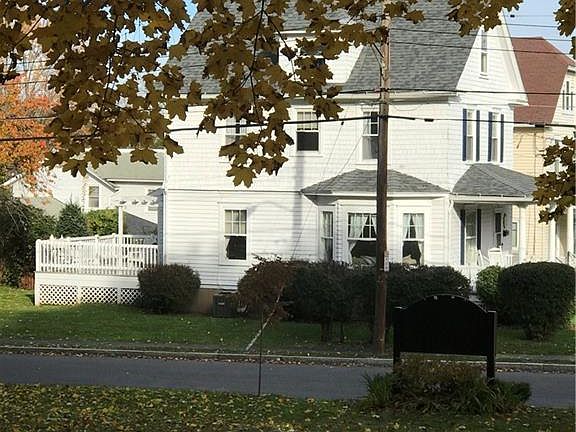 2nd image of 64 Cortland St