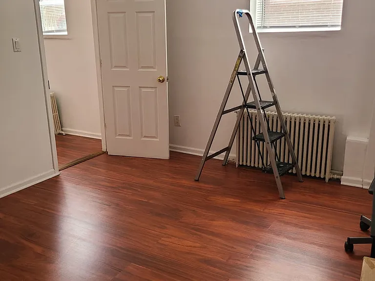 708 Avenue Y — Photo 12