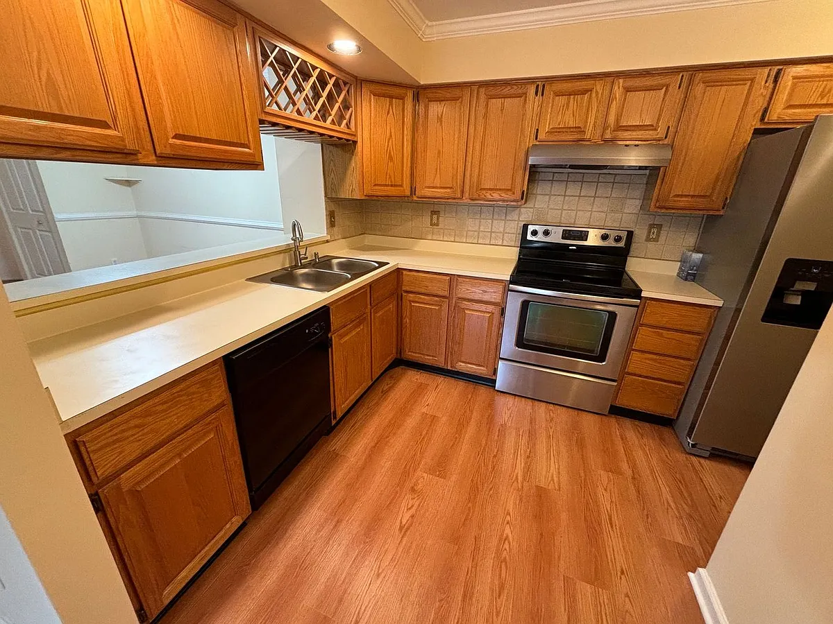 Building Photo - 12220 Eagles Nest Ct #F