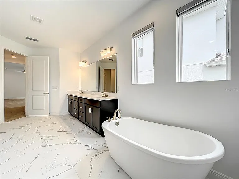 4379 Renly Ln — Photo 39